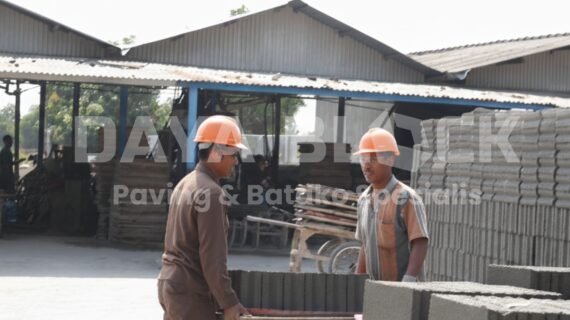 Batako Jombang Berkualitas – Daya Block Produsen Paving & Batako Terpercaya di Jombang dan Sekitarnya