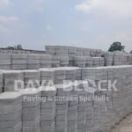 Paving Hexagon dari Daya Block Pilihan Tepat untuk Tampilan Halaman yang Kuat dan Estetik